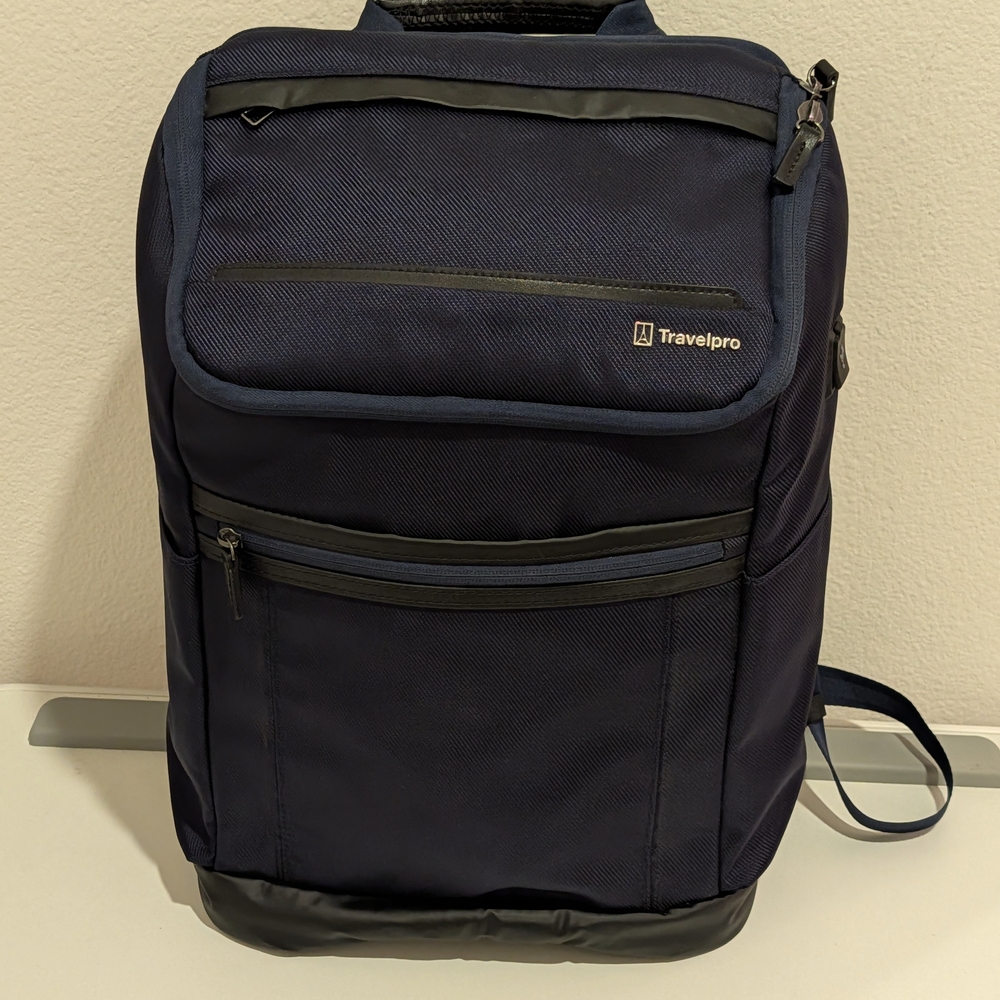 Travelpro Midnight Blue Men's Backpack